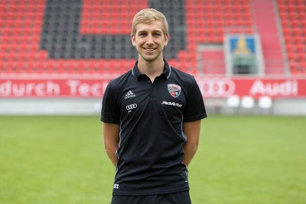 1. Bundesliga - Fußball - GER - FC Ingolstadt 04 - 2016 2017- Porträttermin - Team Koordinator Stefan Schröder 1. BL - FC Ingolstadt 04 Saison 2016 2017