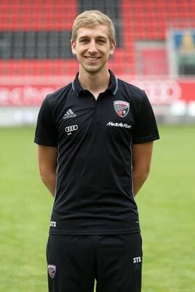 1. Bundesliga - Fußball - GER - FC Ingolstadt 04 - 2016 2017- Porträttermin - Team Koordinator Stefan Schröder 1. BL - FC Ingolstadt 04 Saison 2016 2017