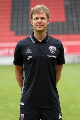 1. Bundesliga - Fußball - GER - FC Ingolstadt 04 - 2016 2017- Porträttermin - Mannschaftsarzt Prof. Dr. med. Florian Pfab 1. BL - FC Ingolstadt 04 Saison 2016 2017