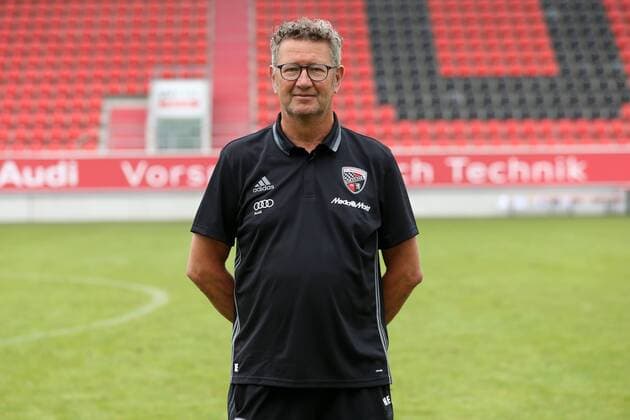 1. Bundesliga - Fußball - GER - FC Ingolstadt 04 - 2016 2017- Porträttermin - Physiotherapeut Hermann Eikam 1. BL - FC Ingolstadt 04 Saison 2016 2017