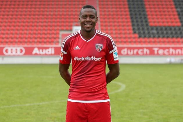1. Bundesliga - Fußball - GER - FC Ingolstadt 04 - 2016 2017- Porträttermin - Roger de Oliveira Bernardo (8, FCI) 1. BL - FC Ingolstadt 04 Saison 2016 2017