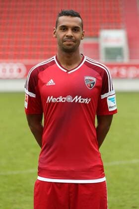 1. Bundesliga - Fußball - GER - FC Ingolstadt 04 - 2016 2017- Porträttermin - Marvin Matip (34, FCI) 1. BL - FC Ingolstadt 04 Saison 2016 2017