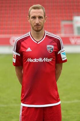 1. Bundesliga - Fußball - GER - FC Ingolstadt 04 - 2016 2017- Porträttermin - Moritz Hartmann (9, FCI) 1. BL - FC Ingolstadt 04 Saison 2016 2017