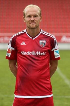 1. Bundesliga - Fußball - GER - FC Ingolstadt 04 - 2016 2017- Porträttermin - Tobias Levels (28, FCI) 1. BL - FC Ingolstadt 04 Saison 2016 2017