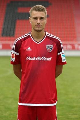 1. Bundesliga - Fußball - GER - FC Ingolstadt 04 - 2016 2017- Porträttermin - Hauke Wahl (17, FCI) 1. BL - FC Ingolstadt 04 Saison 2016 2017