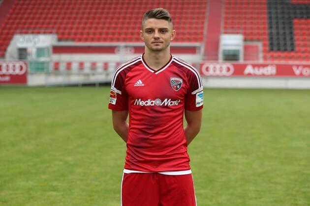 1. Bundesliga - Fußball - GER - FC Ingolstadt 04 - 2016 2017- Porträttermin - Maurice Multhaup (31, FCI) 1. BL - FC Ingolstadt 04 Saison 2016 2017