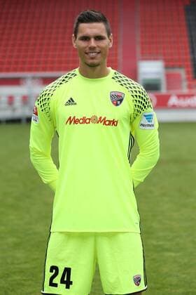 1. Bundesliga - Fußball - GER - FC Ingolstadt 04 - 2016 2017- Porträttermin - Torwart Fabijan Buntic (24, FCI) 1. BL - FC Ingolstadt 04 Saison 2016 2017