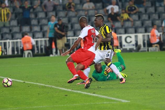 UEFA Champions League Third qualifying round first leg match between Fenerbahce Istanbul and Monaco on July 27, 2016 at the Ulker Stadium in Istanbul,Turkey. Pictured: Emmanuel Emenike of Fenerbahce and Goalkeeper Loic Badiashile of Monaco. 