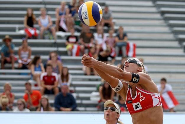 BEACHVOLLEYBALL - A1 Major Klagenfurt 2016 KLAGENFURT,AUSTRIA,28.JUL.16 - Beach volleyball Beachvolleyball - FIVB World Tour 2016, A1 Major Klagenfurt, women. Image shows Barbara Hansel and Stefanie Schwaiger (AUT). GEPAxpictures xDanielxGoetzhaber