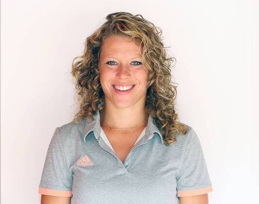 Olympia 2016 - Tennis: Laura Siegemund bei einem Fototermin in Metzingen am 28.07.2016 Sportler Tennis Olympische Spiele Olympiade Rio de Janeiro 2016 S Einzelbild Einzelfigur angeschnitten Portrait Portraet Portraet Querformat Metzingen Copyright: Eibner-Pressefoto EP_eer