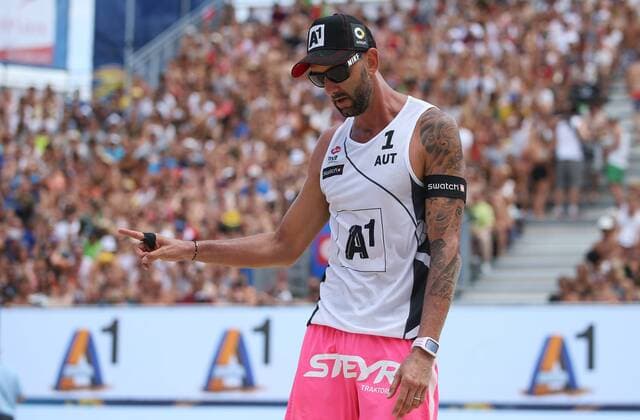BEACHVOLLEYBALL - A1 Major Klagenfurt 2016 KLAGENFURT,AUSTRIA,28.JUL.16 - Beach volleyball Beachvolleyball - FIVB World Tour 2016, A1 Major Klagenfurt, men. Image shows the rejoicing of Clemens Doppler (AUT). GEPAxpictures xDanielxGoetzhaber