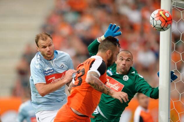 Fußball, EL Quali, Zaglebie Lubin - SönderjyskE 2016.07.28 Lubin Pilka nozna Trzecia runda eliminacji UEFA Liga Europy 2017 sezon 2016 2017 KGHM Zaglebie Lubin - SonderjyskE N z Lubomir Guldan Foto Pawel Andrachiewicz PressFocus 2016.07.28 Lubin Football Third qualifying round UEFA Europa League 2017 season 2016 2017 KGHM Zaglebie Lubin - SonderjyskE Lubomir Guldan Credit: Pawel Andrachiewicz PressFocus NEWSPIX.PL ---  20160728_FA_PA049