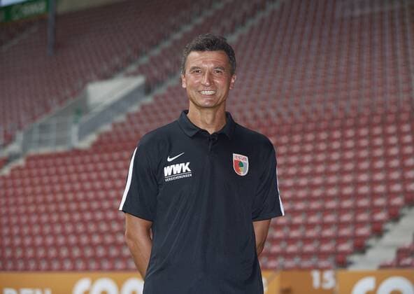 Zdenko Miletic (Torwarttrainer FC Augsburg) FC Augsburg, Porträttermin 2016 2017,
