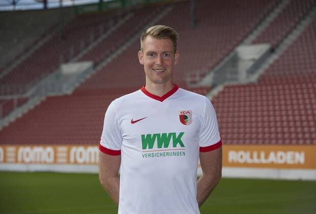 Jan-Ingwer Callsen-Bracker (FC Augsburg 18) FC Augsburg, Porträttermin 2016 2017,