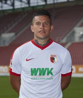 Raul Bobadilla (FC Augsburg 25) FC Augsburg, Porträttermin 2016 2017,
