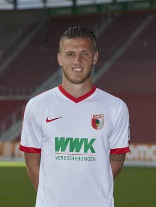Jeffrey Gouweleeuw (FC Augsburg 6) FC Augsburg, Porträttermin 2016 2017,