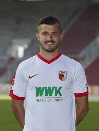 Albian Ajeti (FC Augsburg 17) FC Augsburg, Porträttermin 2016 2017,