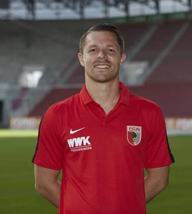 Michael Deiss (Physiotherapeut FC Augsburg) FC Augsburg, Porträttermin 2016 2017,