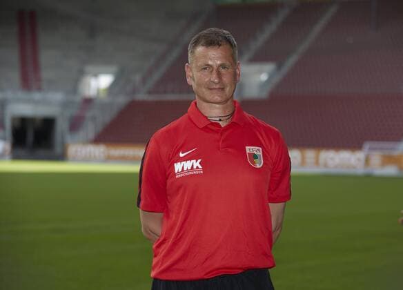 Richard Wagner (Physiotherapeut FC Augsburg) FC Augsburg, Porträttermin 2016 2017,