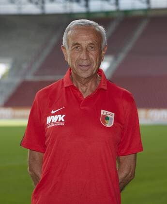 Zdenek Vidrman (Zeugwart FC Augsburg) FC Augsburg, Porträttermin 2016 2017,