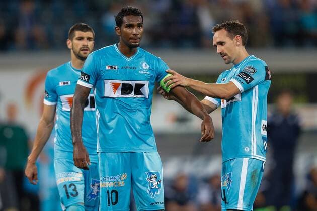 Gent s Renato Neto and Gent s Sven Kums pictured during the first leg match of the third qualifying round between Belgian first league soccer team KAA Gent and Romania s FC Viitorul Constanta in the Europa League competition, on Thursday 28 July 2016, in Gent. BRUNOxFAHY  x04900005x