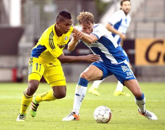 Fußball, EL Quali, IFK Göteborg - HJK Helsinki Göteborg Sweden 2016-07-28 UEFA Europa League 2016 17 Europa League Thomas Rognen(SWE) Morelos(FIN) KP0300003 