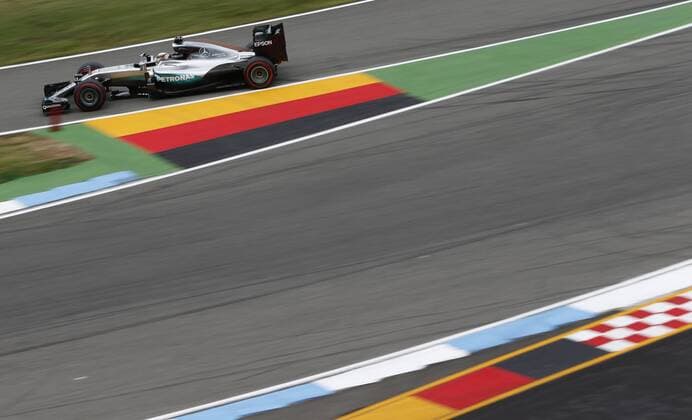 Motorsports: FIA Formula One World Championship WM Weltmeisterschaft 2016, Grand Prix of Germany, 44 Lewis Hamilton (GBR, Mercedes AMG Petronas Formula One Team), xHOCHxZWEIx