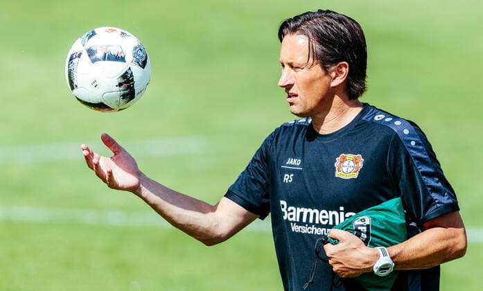 29.07.2016, Alois Latini Stadion, Zell am See, AUT, Bayer 04 Leverkusen, Trainingslager, im Bild Trainer Roger Schmidt (Bayer 04 Leverkusen) during the Trainingscamp of German Bundesliga Club Bayer 04 Leverkusen at the Alois Latini Stadium in Zell am See, Austria on 2016 07 29. Zell am See  EX_JFK  