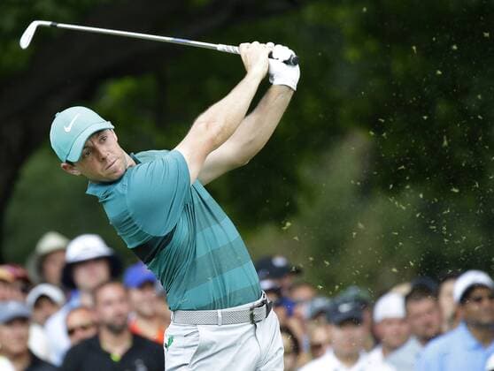 Rory McIlroy of Northern Ireland hits his tee shot on the 4th hole in the second round at the PGA Golf Herren Championship at Baltusrol Golf Club in Springfield, New Jersey on July 29, 2016.  PGA20160729117 JOHNxANGELILLO