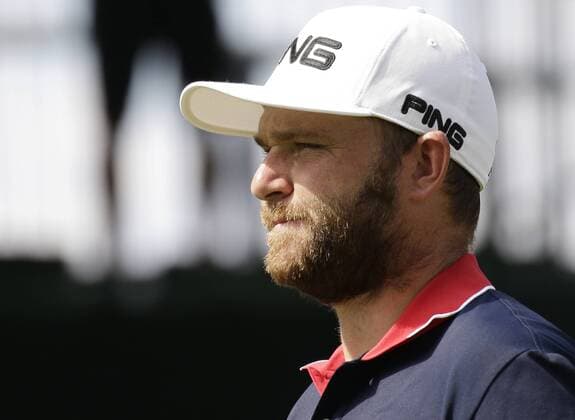 Andy Sullivan of England walks to the fairway after teeing off on the 5th hole in the second round at the PGA Golf Herren Championship at Baltusrol Golf Club in Springfield, New Jersey on July 29, 2016.  PGA20160729111 JOHNxANGELILLO