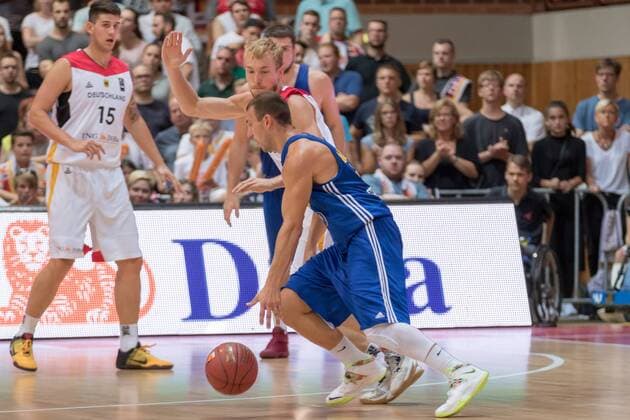 30.07.2016, xomx, Basketball Testspiel, Deutschland - Ukraine emspor, v.l. Bogdan Radosavljevic (Deutschland), Niels Giffey (Deutschland), Oleksandr Ryabchuk (Ukraine) Wuerzburg