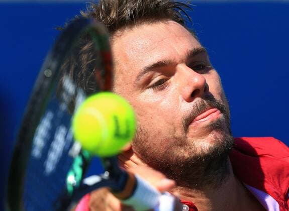 (160731) -- TORONTO, July 30, 2016 -- Stan Wawrinka of Switzerland returns the ball against Kei Nishikori of Japan during their semifinal match of men s singles at the 2016 Rogers Cup in Toronto, Canada, July 30, 2016. Stan Wawrinka lost 0-2. ) (SP)CANADA-TORONTO-TENNIS-ROGERS CUP-MEN S SINGLES ZouxZheng 