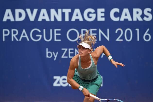 German Carina Witthoeft plays against Antonia Lottner during the women s ITF final of Advantage Cars Prague Open 2016 tennis tournament in Prague, Czech Republic, July 31, 2016. (CTKxPhoto MichalxKamaryt) CTKPhotoP201607310188701  kmt 3