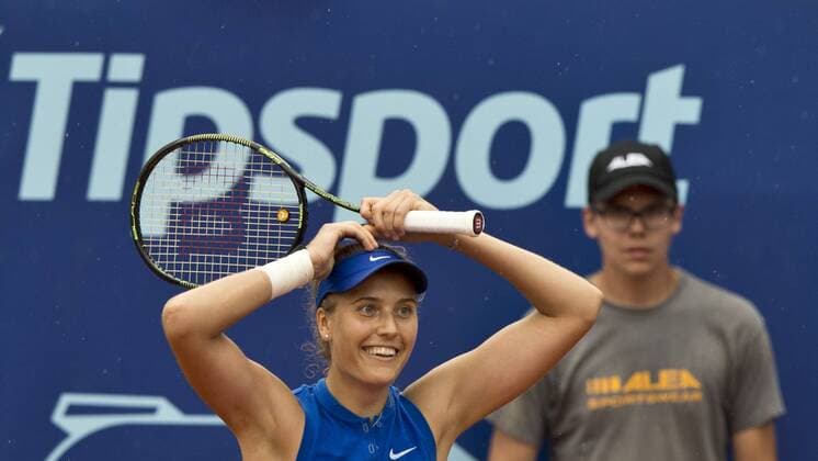 German Antonia Lottner celebrates a victory after match against Carina Witthoeft during the women s ITF final of Advantage Cars Prague Open 2016 tennis tournament in Prague, Czech Republic, July 31, 2016. (CTKxPhoto MichalxKamaryt) CTKPhotoP201607310231301  kmt 10