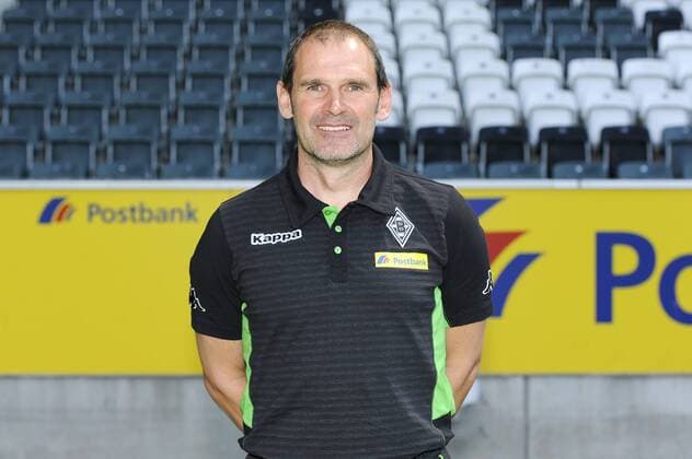 Porträt: Fußball, GER, 1. BL, Bundesliga, Porträttermin 2016 2017, Borussia Mönchengladbach: Co Trainer Manfred Stefes (Gladbach). Einzelbild, Portrait, Porträt.