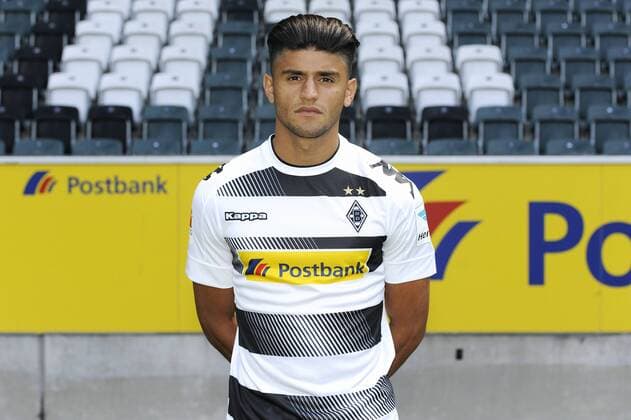 Porträt: Fußball, GER, 1. BL, Bundesliga, Porträttermin 2016 2017, Borussia Mönchengladbach: Mahmoud Dahoud (Gladbach). Einzelbild, Portrait, Porträt.