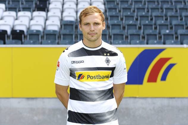 Porträt: Fußball, GER, 1. BL, Bundesliga, Porträttermin 2016 2017, Borussia Mönchengladbach: Tony Jantschke (Gladbach). Einzelbild, Portrait, Porträt.