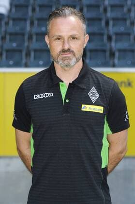 Porträt: Fußball, GER, 1. BL, Bundesliga, Porträttermin 2016 2017, Borussia Mönchengladbach: Rehatrainer Andreas Bluhm (Gladbach). Einzelbild, Portrait, Porträt.