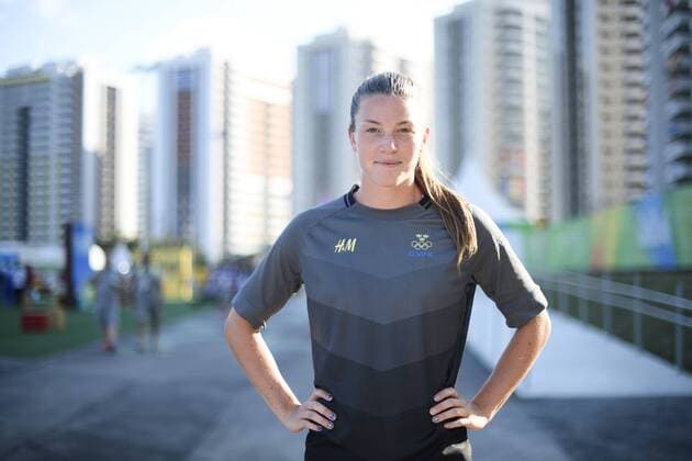 Rio 2016, Fußball, Shooting mit schwedischem Damen-Team 160801 Sveriges Pauline Hammarlund poserar för ett porträtt pa en pressträff med det svenska damlandslaget i fotboll den 1 augusti 2016 under OS i Rio de Janeiro.  Copyright: CARLxSANDIN BB160801CS026