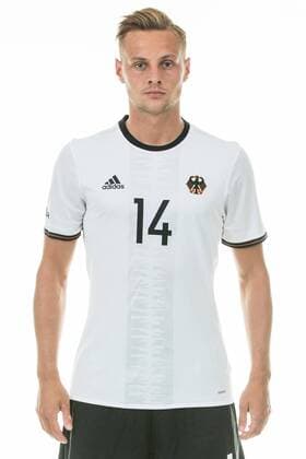 02.08.2016, xfux, Fussball, Deutschland DFB Olympiateam Fototermin, emspor emonline, v.l. Robert Bauer Neu-Isenburg
