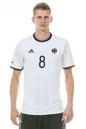 02.08.2016, xfux, Fussball, Deutschland DFB Olympiateam Fototermin, emspor emonline, v.l. Lars Bender Neu-Isenburg