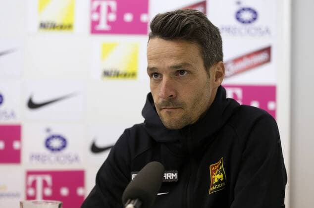 SOCCER - UEFA EL quali, Liberec vs Admira LIBEREC,CZECH REPUBLIC,02.AUG.16 - SOCCER - UEFA Europa League, qualifiers, Slovan Liberec vs FC Admira Wacker Moedling, preview, press conference PK Pressekonferenz Admira. Image shows head coach Oliver Lederer (Admira). GEPAxpictures xPhilippxBrem