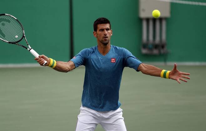 Serbian tennis player Novak Djokovic participates in a training session at Tenis Arena court in Rio de Janeiro, Brazil, 2 August 2016. NOVAK DJOKOVIC S TRAINING SESSION !ACHTUNG: NUR REDAKTIONELLE NUTZUNG!  BRA008 20160802-636057671396550871