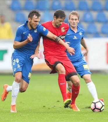SOCCER - UEFA EL quali, Liberec vs Admira LIBEREC,CZECH REPUBLIC,03.AUG.16 - SOCCER - UEFA Europa League, qualification, Slovan Liberec vs FC Admira Wacker Moedling. Image shows Daniel Bartl (Liberec), Markus Lackner (Admira) and Petr Sevcik (Liberec). GEPAxpictures xPhilippxBrem