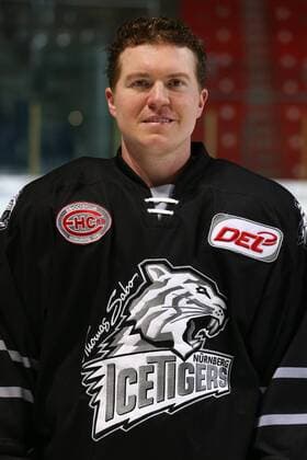 03.08.2016 - Eishockey - Saison 2016 2017 - DEL - Thomas Sabo Icetigers Ice Tigers Nürnberg - Mannschaftsfoto - MaWi - Danny Syvret (5, Thomas Sabo Ice Tigers Nürnberg) Einzelbild