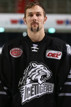 03.08.2016 - Eishockey - Saison 2016 2017 - DEL - Thomas Sabo Icetigers Ice Tigers Nürnberg - Mannschaftsfoto - MaWi - Colten Teubert (33, Thomas Sabo Ice Tigers Nürnberg) Einzelbild