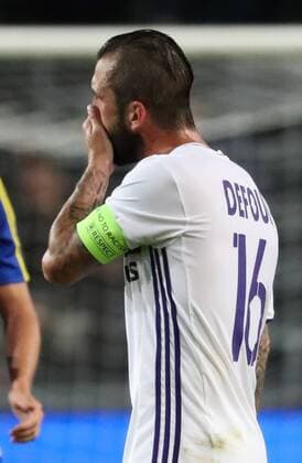 Anderlecht s Steven Defour looks dejected after the return leg of the third qualification round for the Champions League competition between Belgian first league soccer team RSC Anderlecht and Russian team FC Rostov in Brussels, Wednesday 03 August 2016. The first leg ended in a 2-2 draw. VIRGINIExLEFOUR  x04903146x