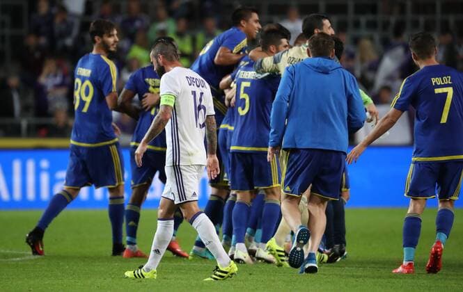 Anderlecht s Steven Defour looks dejected after the return leg of the third qualification round for the Champions League competition between Belgian first league soccer team RSC Anderlecht and Russian team FC Rostov in Brussels, Wednesday 03 August 2016. The first leg ended in a 2-2 draw. VIRGINIExLEFOUR  x04903148x