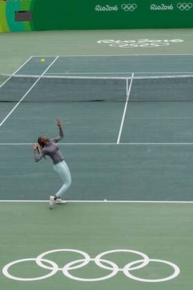 Bilder des Tages - Sport Tennis superstar Venus Williams practices at the Tennis Center for the Olympic Games Olympische Spiele Olympia OS in Rio de Janeiro, Brazil on August 4, 2016. Only one day to go before the opening ceremony for the 2016 Olympics.  OLY201600804903 RICHARDxELLIS