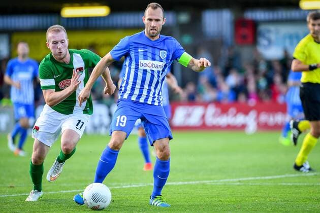 Genk s Thomas Buffel fights for the ball during a soccer game between Ireland s Cork City F.C. and Belgium s KRC Genk, in Cork, Ireland, Thursday 04 August 2016, the return leg of the third qualifying round in the Europa League competition. The first leg ended in a 1-0 Genk victory. LUCxCLAESSEN  x04903584x
